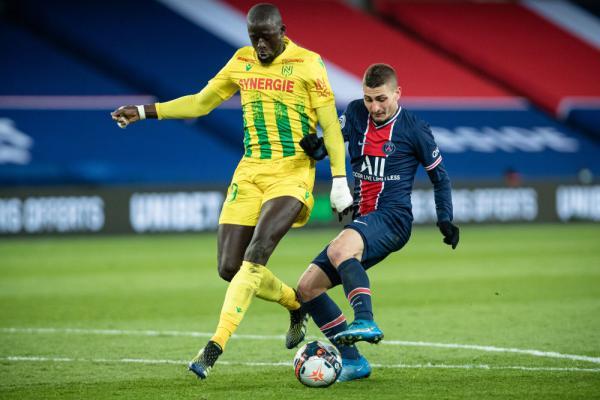 被舆论裹挟 被舆论裹挟