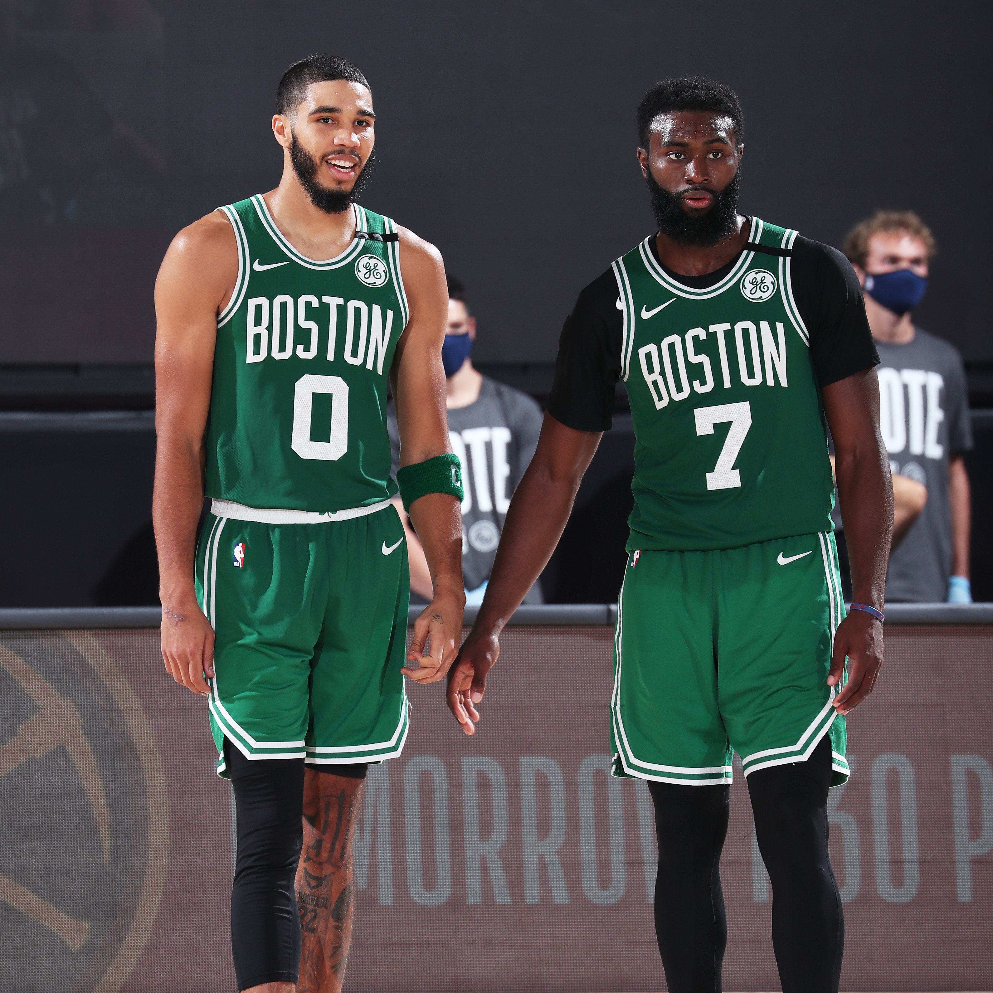 面对五后卫 面对五后卫